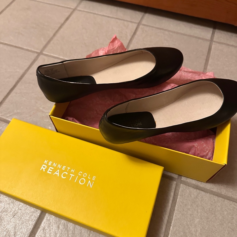 Kenneth Cole Women's Slip on by Ballet Flat